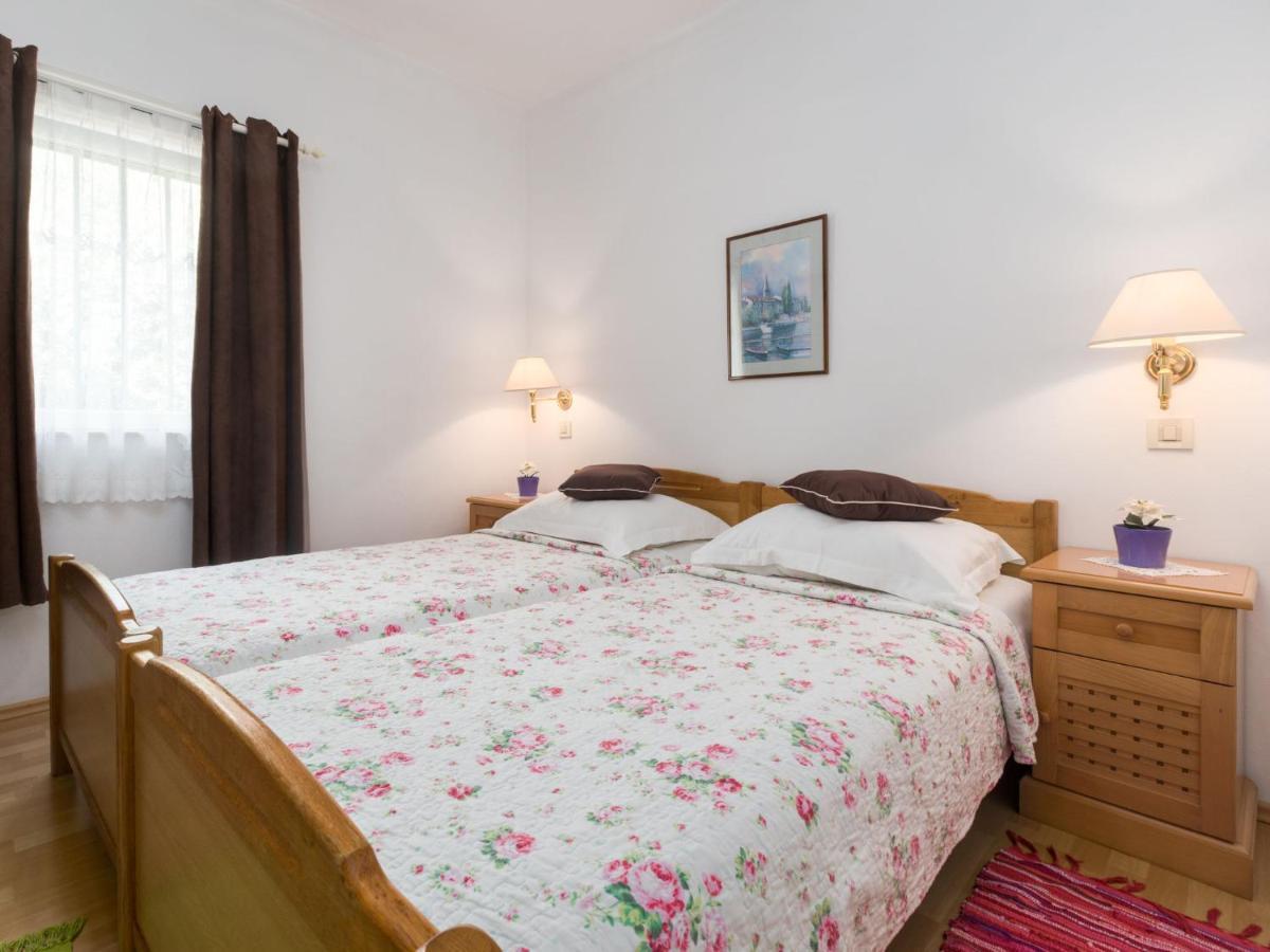 Apartamento Nena - Prc426 By Interhome Nova Vas (Porec)
